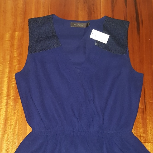 Sleeveless Deep Blue Dress - Picture 2 of 3
